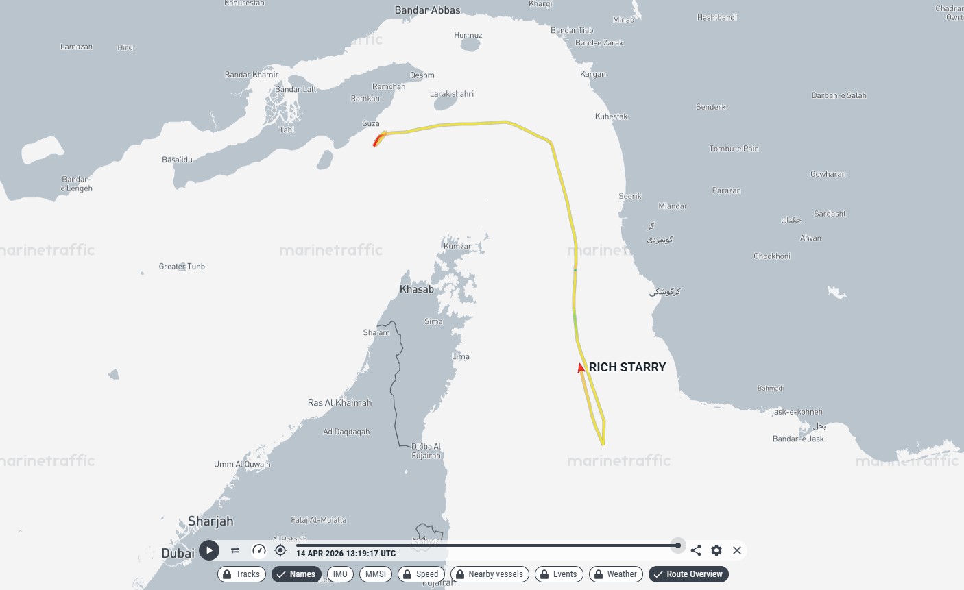 EUA dizem que nenhum navio passou pelo bloqueio ao Estreito de Ormuz; navios chineses fazem retorno